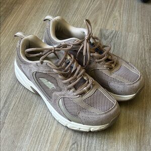 Avia 5000 Taupe Mesh and Suede Lace-Up Sneakers